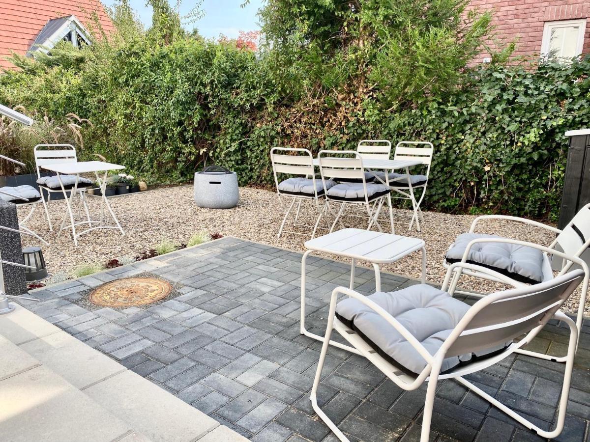 Modernes Apartment, Terrasse Und Garten Am Lilienthalpark Im Suedwesten Berlins Exterior photo